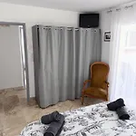 La Lezardiere Holiday home *