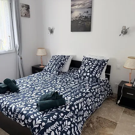 La Lezardiere Holiday home *